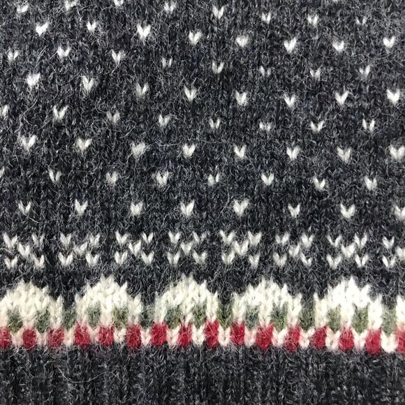 Vintage 80s wool fair isle Nordic snowflake grey womens S cardigan pewter clasps - Picture 7 of 13